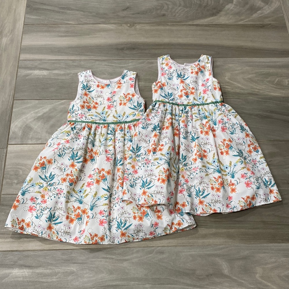 Sleeveless spring dresses
